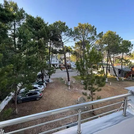 Peja Apartahotel Velipojë