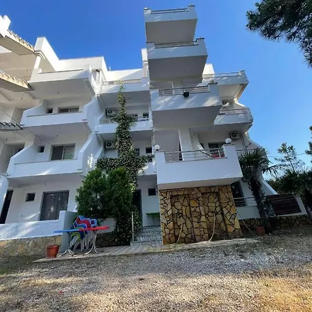Peja Apartahotel *