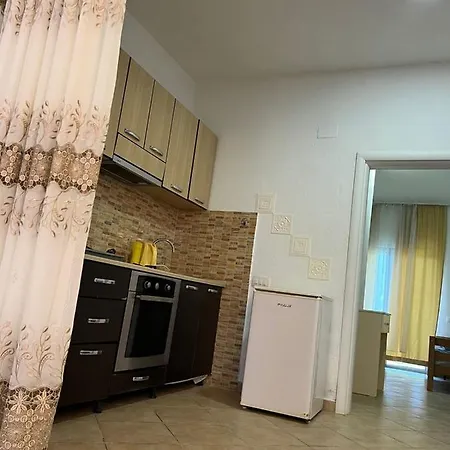 Peja * Velipojë